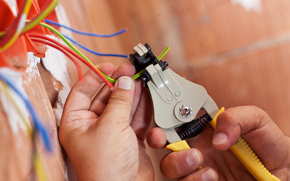 électricien de maintenance Louvres