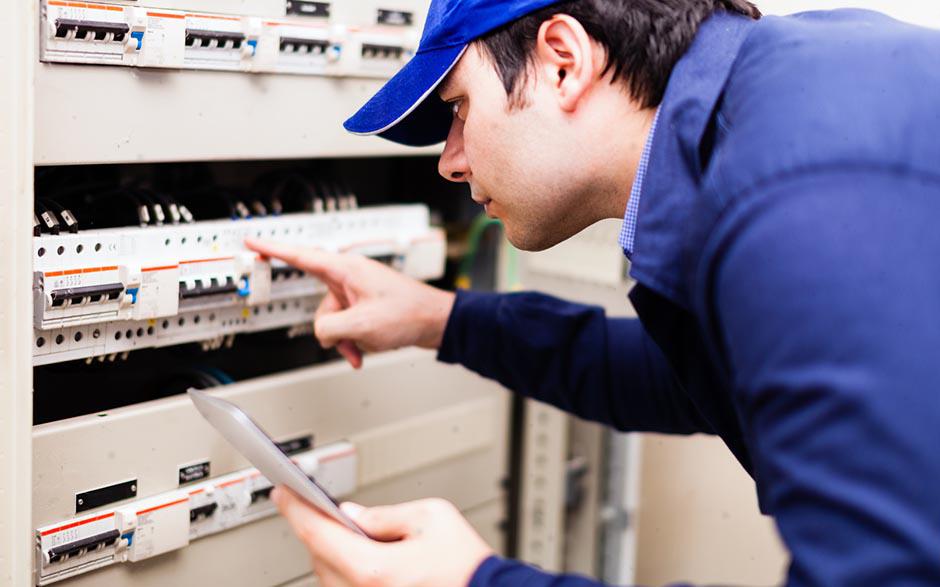 électricien de maintenance Louvres
